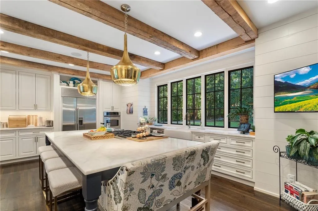 5735 Winterthur Lane, Atlanta, Georgia 30328, 5 Bedrooms Bedrooms, ,6 BathroomsBathrooms,Residential,Sold,5735 Winterthur Lane,7512878