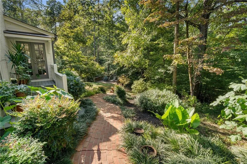 5735 Winterthur Lane, Atlanta, Georgia 30328, 5 Bedrooms Bedrooms, ,6 BathroomsBathrooms,Residential,Sold,5735 Winterthur Lane,7512878