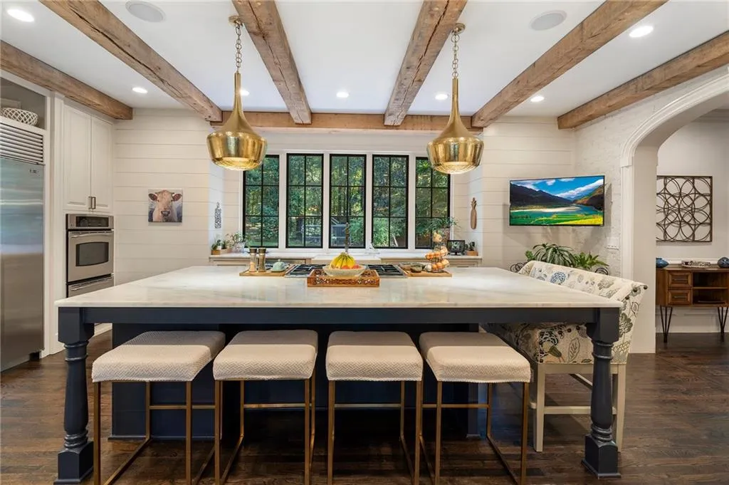 Tons of island seating.