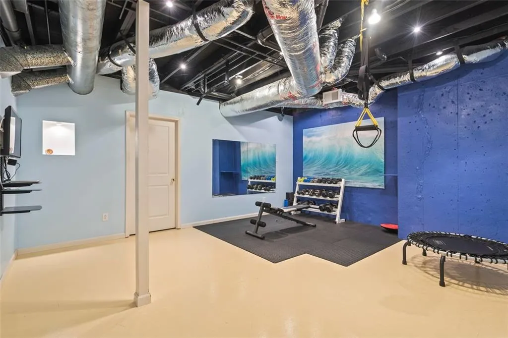 300 Fountain Oaks Lane, Atlanta, Georgia 30342, 4 Bedrooms Bedrooms, ,4 BathroomsBathrooms,Residential,Sold,300 Fountain Oaks Lane,7410009