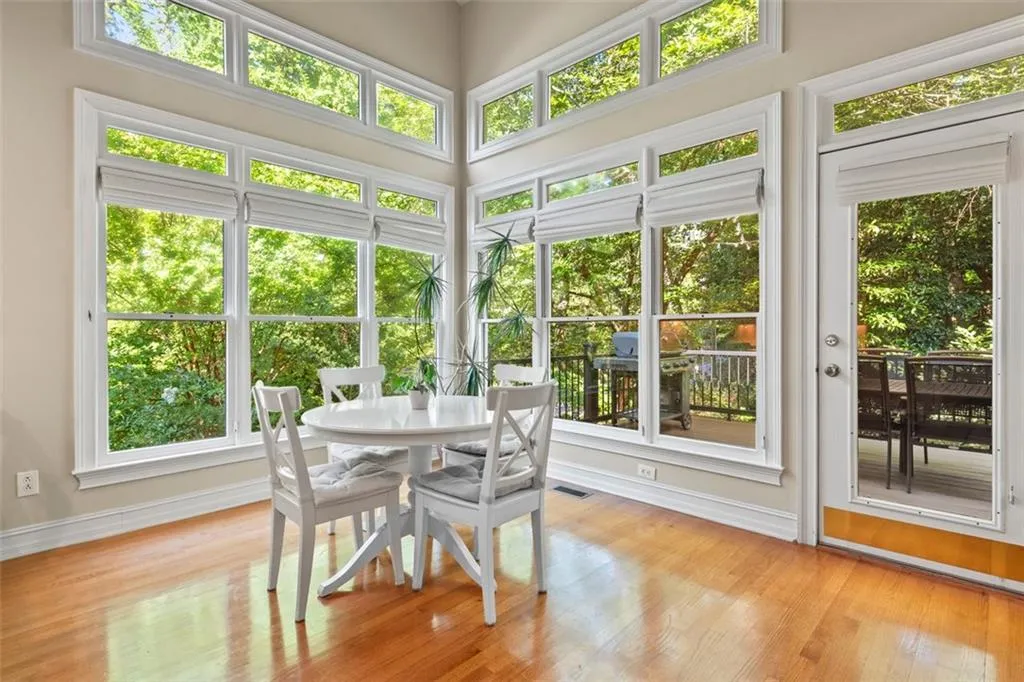 300 Fountain Oaks Lane, Atlanta, Georgia 30342, 4 Bedrooms Bedrooms, ,4 BathroomsBathrooms,Residential,Sold,300 Fountain Oaks Lane,7410009