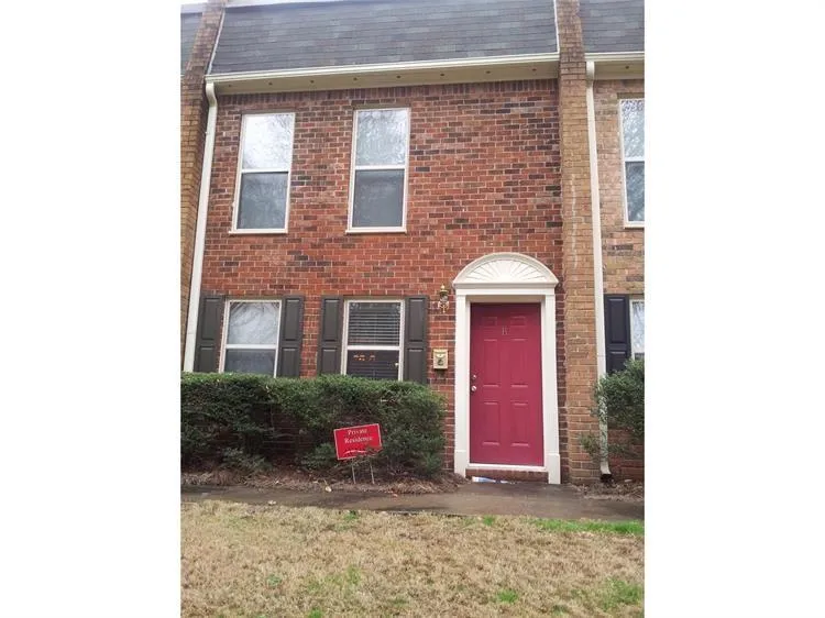 225 Winding River Drive Unit B, Sandy Springs, Georgia 30350, 2 Bedrooms Bedrooms, ,2 BathroomsBathrooms,Residential,Sold,225 Winding River Drive Unit B,5814119