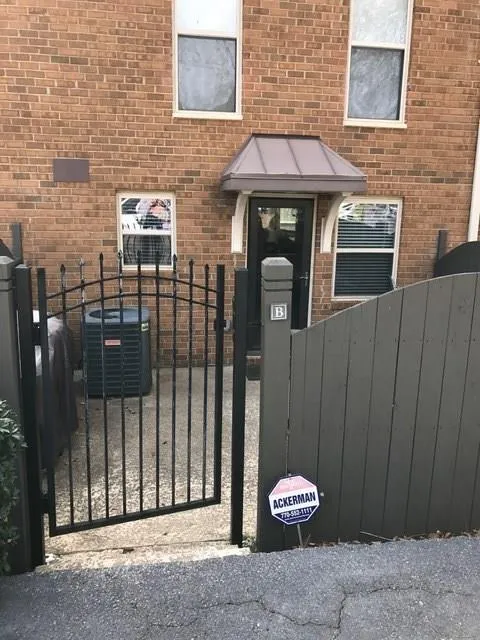 225 Winding River Drive Unit B, Sandy Springs, Georgia 30350, 2 Bedrooms Bedrooms, ,2 BathroomsBathrooms,Residential,Sold,225 Winding River Drive Unit B,5814119