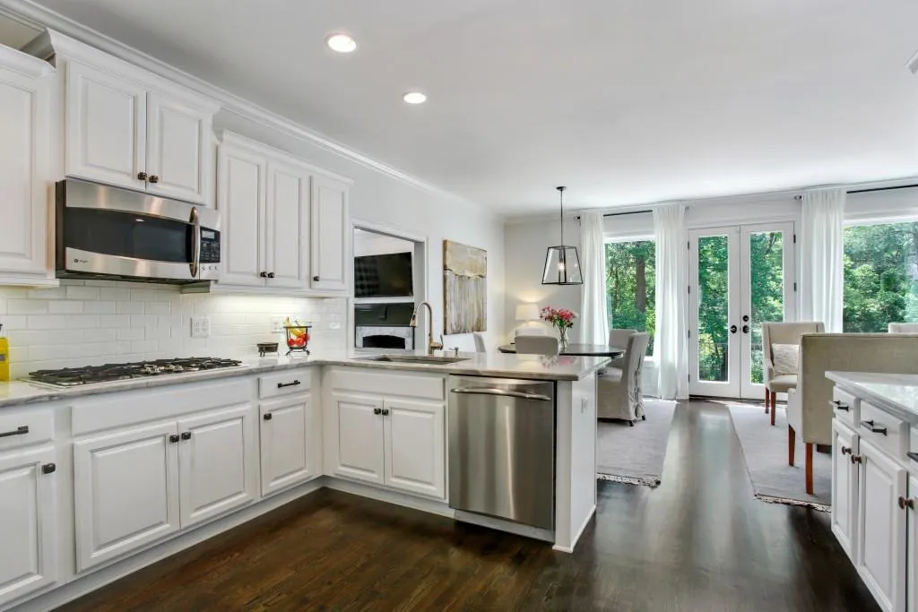 1328 Battleview Drive, Atlanta, Georgia 30327, 6 Bedrooms Bedrooms, ,4 BathroomsBathrooms,Residential,Sold,1328 Battleview Drive,5708878