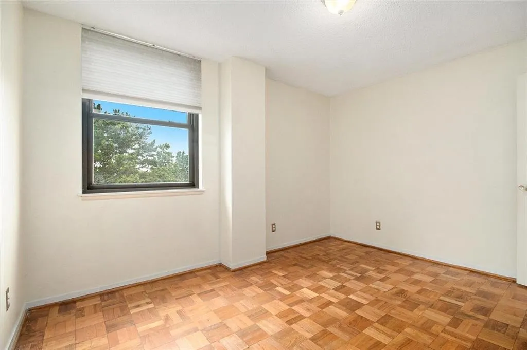 2965 Pharr Court South Northwest Nw Unit 714, Atlanta, Georgia 30305, 2 Bedrooms Bedrooms, ,2 BathroomsBathrooms,Residential,For Sale,2965 Pharr Court South Northwest Nw Unit 714,7594003