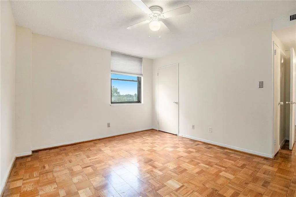 2965 Pharr Court South Northwest Nw Unit 714, Atlanta, Georgia 30305, 2 Bedrooms Bedrooms, ,2 BathroomsBathrooms,Residential,For Sale,2965 Pharr Court South Northwest Nw Unit 714,7594003