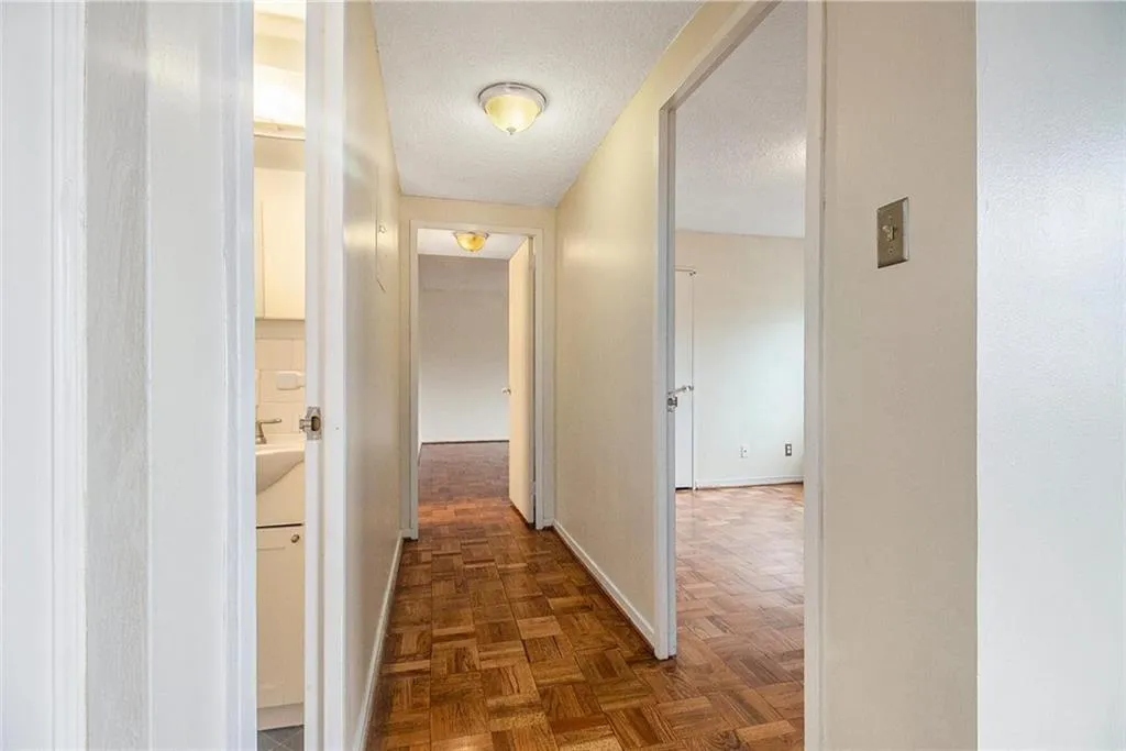 2965 Pharr Court South Northwest Nw Unit 714, Atlanta, Georgia 30305, 2 Bedrooms Bedrooms, ,2 BathroomsBathrooms,Residential,For Sale,2965 Pharr Court South Northwest Nw Unit 714,7594003