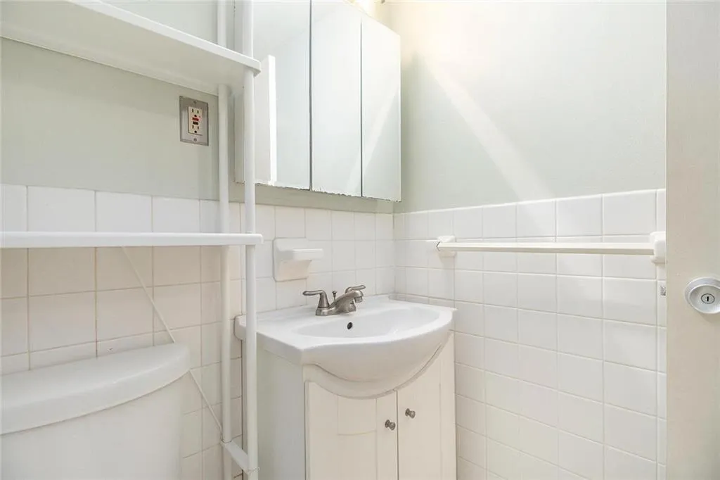 2965 Pharr Court South Northwest Nw Unit 714, Atlanta, Georgia 30305, 2 Bedrooms Bedrooms, ,2 BathroomsBathrooms,Residential,For Sale,2965 Pharr Court South Northwest Nw Unit 714,7594003