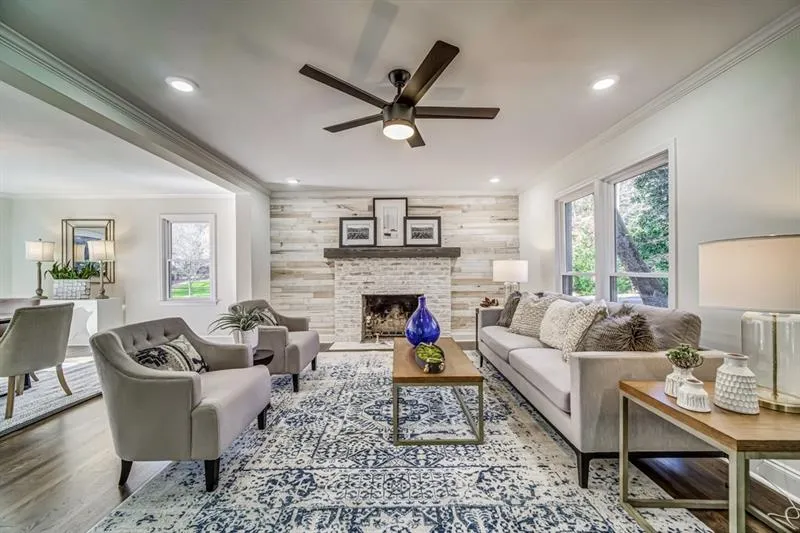 6185 Weatherly Drive, Sandy Springs, Georgia 30328, 4 Bedrooms Bedrooms, ,4 BathroomsBathrooms,Residential,Sold,6185 Weatherly Drive,6651036