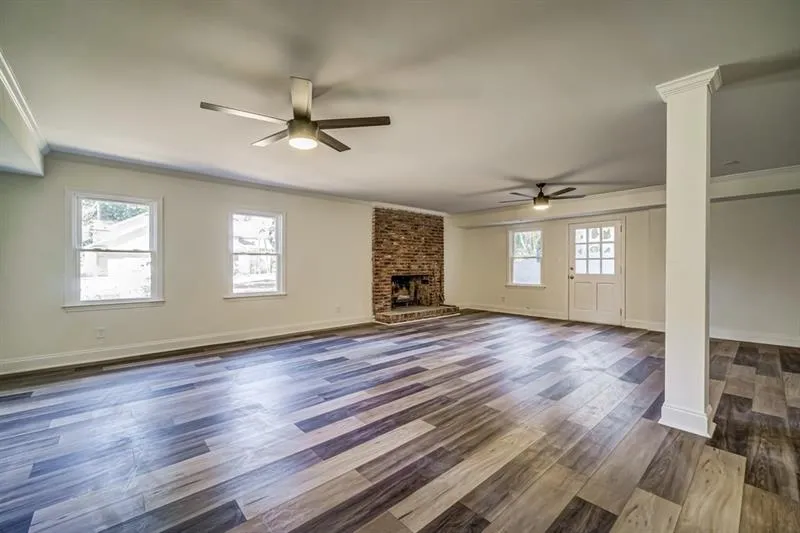 6185 Weatherly Drive, Sandy Springs, Georgia 30328, 4 Bedrooms Bedrooms, ,4 BathroomsBathrooms,Residential,Sold,6185 Weatherly Drive,6651036