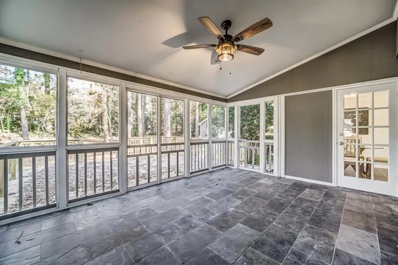 6185 Weatherly Drive, Sandy Springs, Georgia 30328, 4 Bedrooms Bedrooms, ,4 BathroomsBathrooms,Residential,Sold,6185 Weatherly Drive,6651036