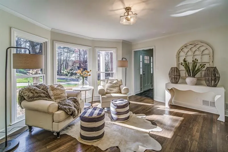 6185 Weatherly Drive, Sandy Springs, Georgia 30328, 4 Bedrooms Bedrooms, ,4 BathroomsBathrooms,Residential,Sold,6185 Weatherly Drive,6651036