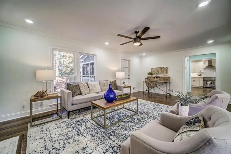 6185 Weatherly Drive, Sandy Springs, Georgia 30328, 4 Bedrooms Bedrooms, ,4 BathroomsBathrooms,Residential,Sold,6185 Weatherly Drive,6651036