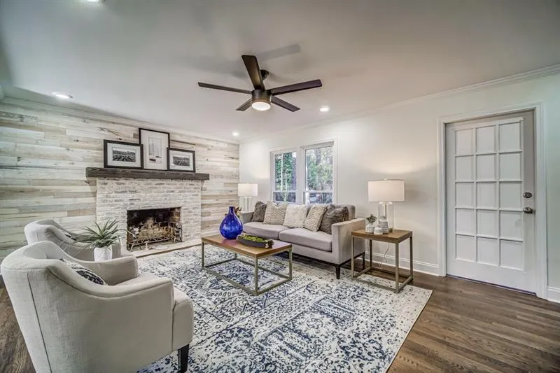 6185 Weatherly Drive, Sandy Springs, Georgia 30328, 4 Bedrooms Bedrooms, ,4 BathroomsBathrooms,Residential,Sold,6185 Weatherly Drive,6651036
