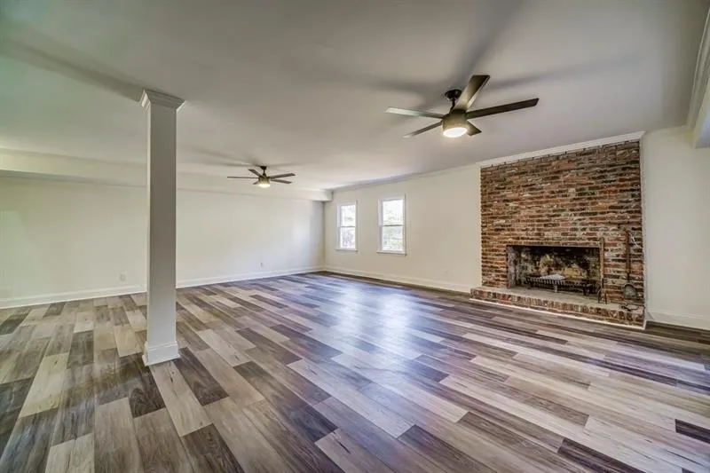 6185 Weatherly Drive, Sandy Springs, Georgia 30328, 4 Bedrooms Bedrooms, ,4 BathroomsBathrooms,Residential,Sold,6185 Weatherly Drive,6651036