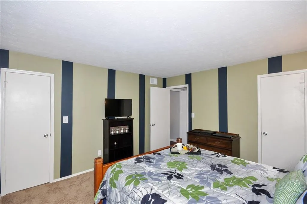 407 Natchez Trace, Sandy Springs, Georgia 30350, 2 Bedrooms Bedrooms, ,2 BathroomsBathrooms,Residential,Sold,407 Natchez Trace,5761346