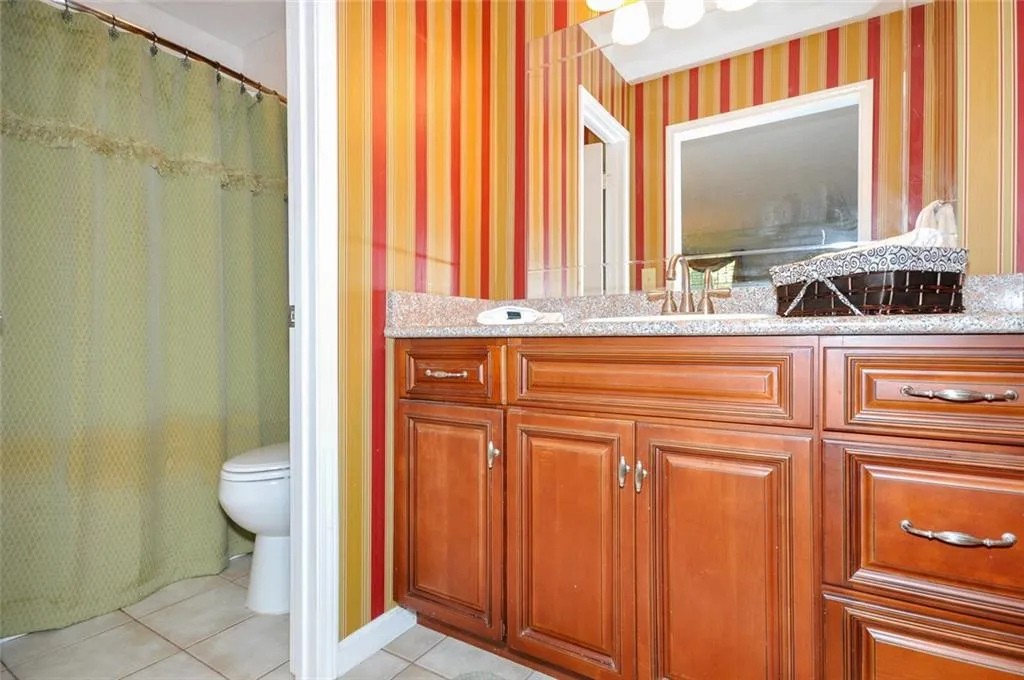 407 Natchez Trace, Sandy Springs, Georgia 30350, 2 Bedrooms Bedrooms, ,2 BathroomsBathrooms,Residential,Sold,407 Natchez Trace,5761346