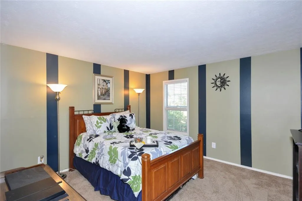 407 Natchez Trace, Sandy Springs, Georgia 30350, 2 Bedrooms Bedrooms, ,2 BathroomsBathrooms,Residential,Sold,407 Natchez Trace,5761346