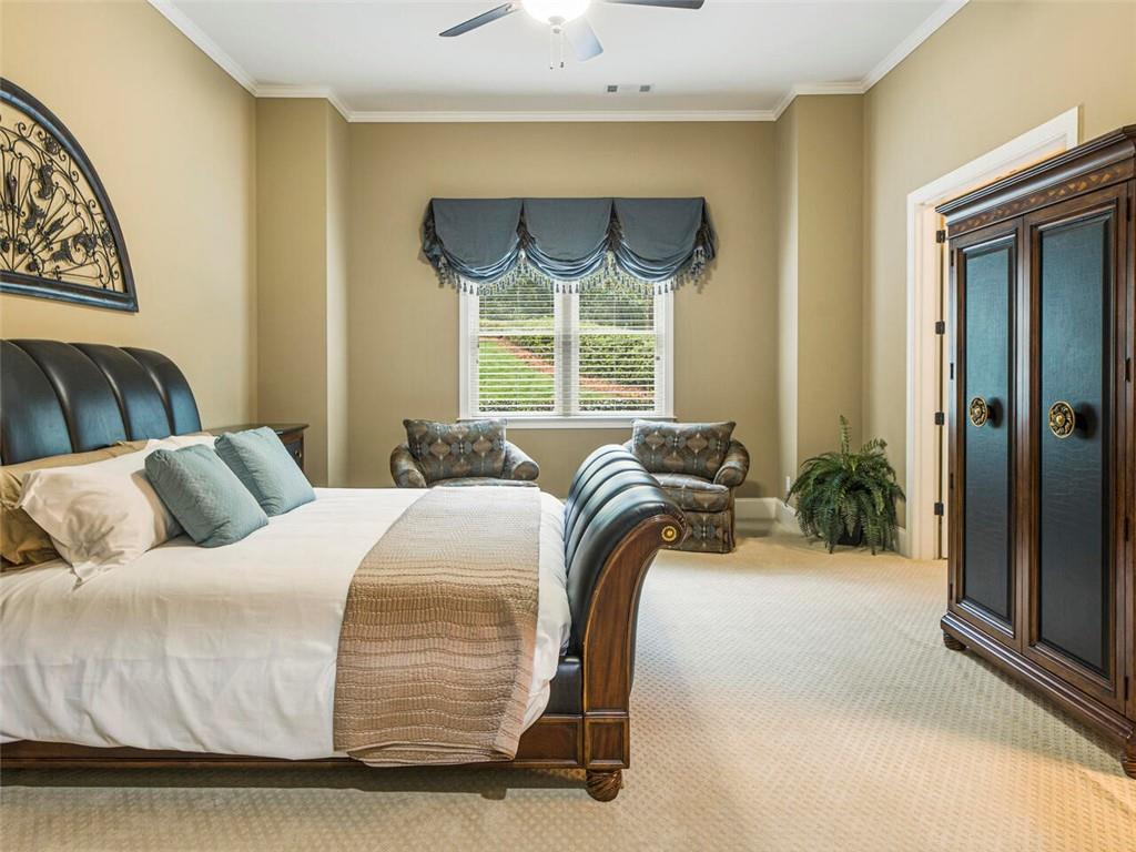 Lower level bedroom/second master