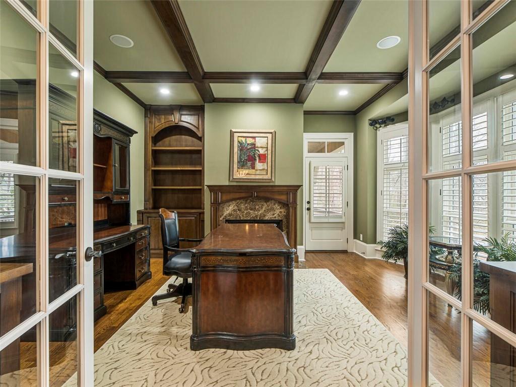 Office with private entrance to outdoor open air deck