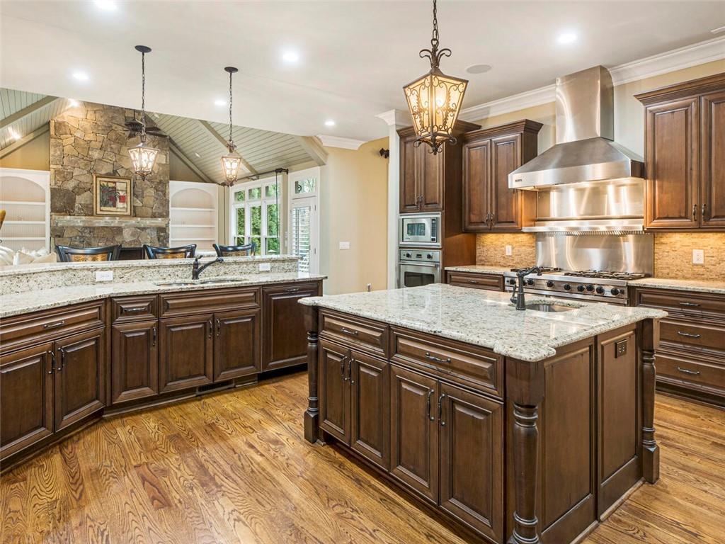 2055 Clay Drive, Sandy Springs, Georgia 30350, 7 Bedrooms Bedrooms, ,7 BathroomsBathrooms,Residential,Sold,2055 Clay Drive,7329584