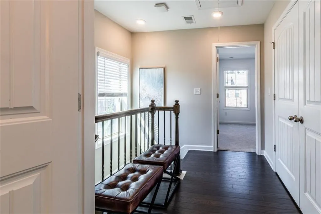 363 Provenance Drive, Sandy Springs, Georgia 30328, 3 Bedrooms Bedrooms, ,3 BathroomsBathrooms,Residential,Sold,363 Provenance Drive,7119269