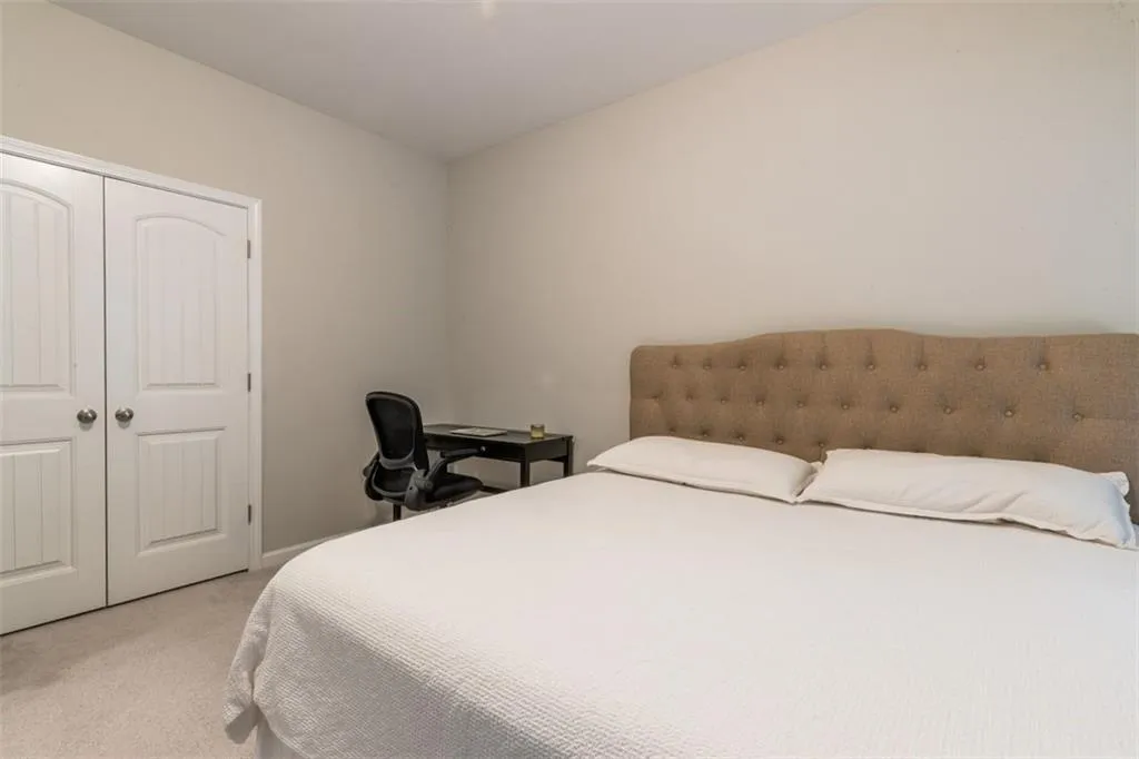 363 Provenance Drive, Sandy Springs, Georgia 30328, 3 Bedrooms Bedrooms, ,3 BathroomsBathrooms,Residential,Sold,363 Provenance Drive,7119269