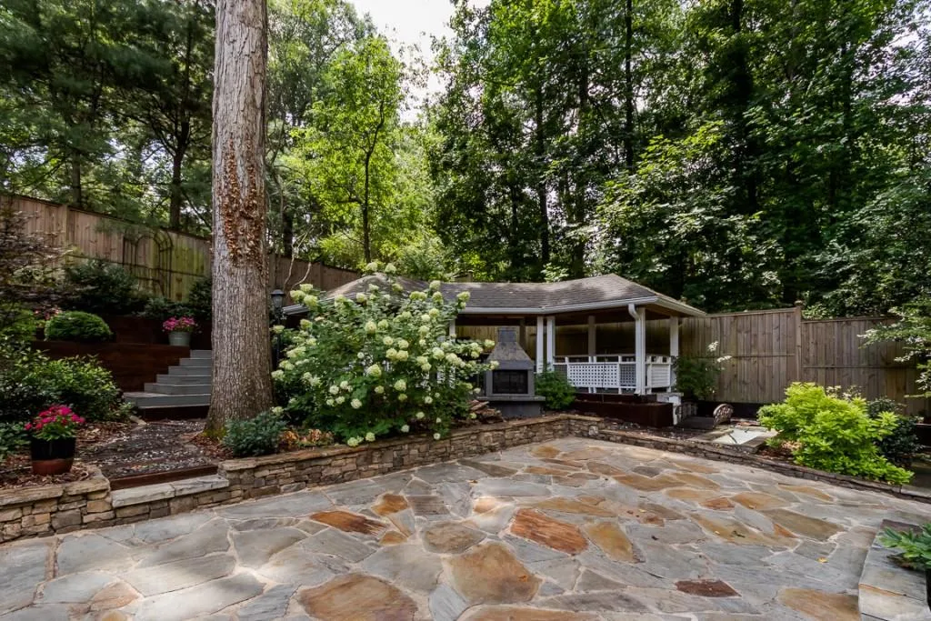 5430 Powers Overlook Court Nw, Sandy Springs, Georgia 30327, 6 Bedrooms Bedrooms, ,5 BathroomsBathrooms,Residential,Sold,5430 Powers Overlook Court Nw,6762297