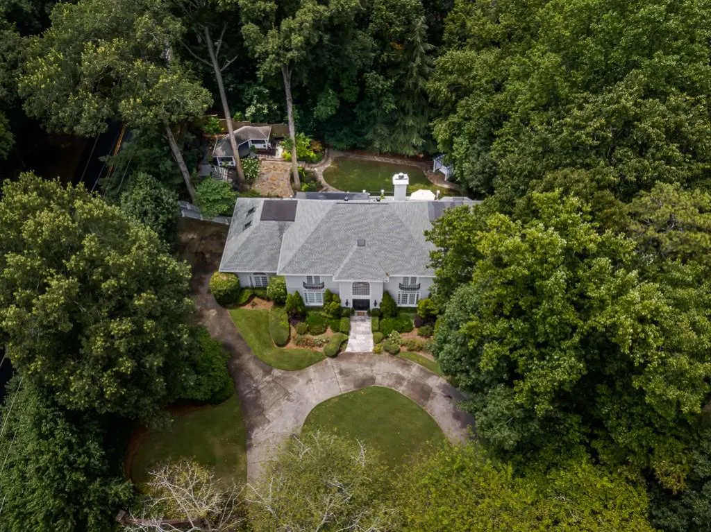 5430 Powers Overlook Court Nw, Sandy Springs, Georgia 30327, 6 Bedrooms Bedrooms, ,5 BathroomsBathrooms,Residential,Sold,5430 Powers Overlook Court Nw,6762297