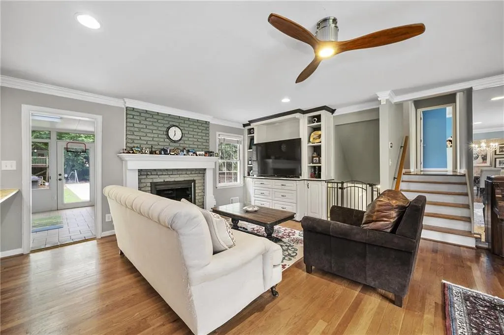 5800 Hilderbrand Drive, Atlanta, Georgia 30328, 5 Bedrooms Bedrooms, ,3 BathroomsBathrooms,Residential,Sold,5800 Hilderbrand Drive,6749259
