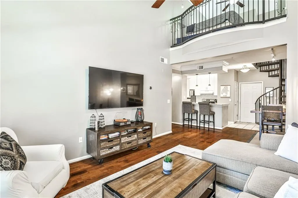 955 Juniper Street Ne Unit 2322, Atlanta, Georgia 30309, 2 Bedrooms Bedrooms, ,1 BathroomBathrooms,Residential,For Sale,955 Juniper Street Ne Unit 2322,7568124