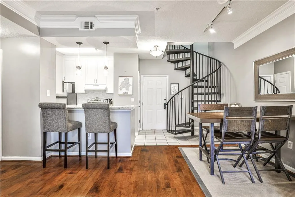 955 Juniper Street Ne Unit 2322, Atlanta, Georgia 30309, 2 Bedrooms Bedrooms, ,1 BathroomBathrooms,Residential,For Sale,955 Juniper Street Ne Unit 2322,7568124