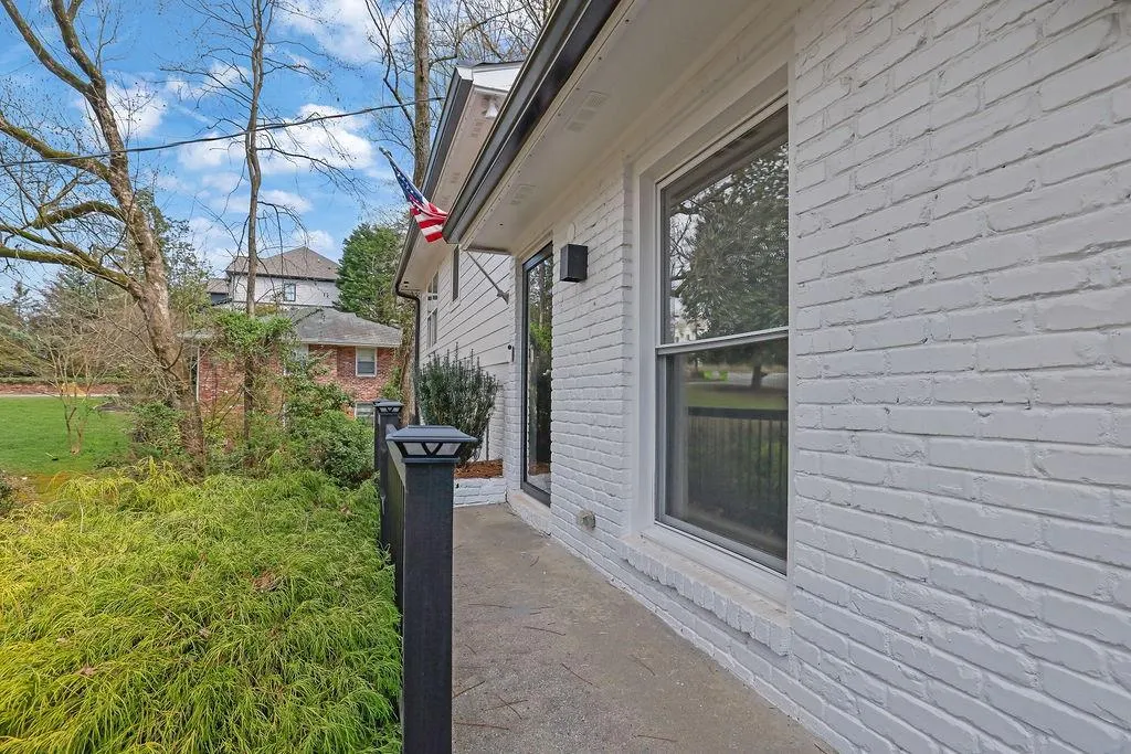 70 Bonnie Lane, Atlanta, Georgia 30328, 4 Bedrooms Bedrooms, ,3 BathroomsBathrooms,Residential,For Sale,70 Bonnie Lane,7732362