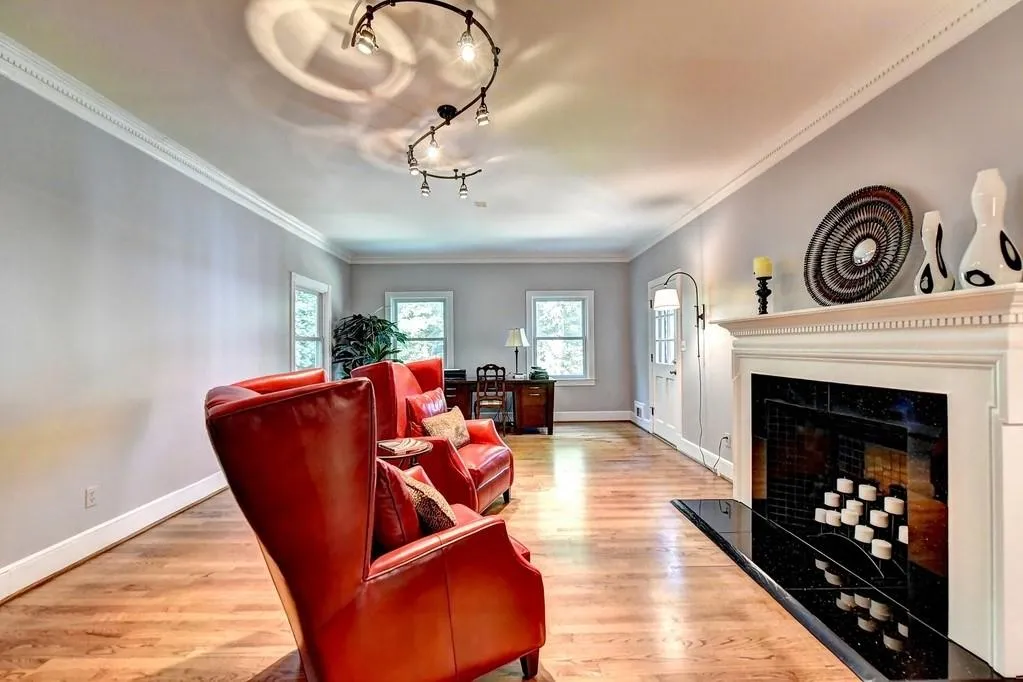 8785 Huntcliff Trace, Sandy Springs, Georgia 30350, 4 Bedrooms Bedrooms, ,3 BathroomsBathrooms,Residential,Sold,8785 Huntcliff Trace,6564147