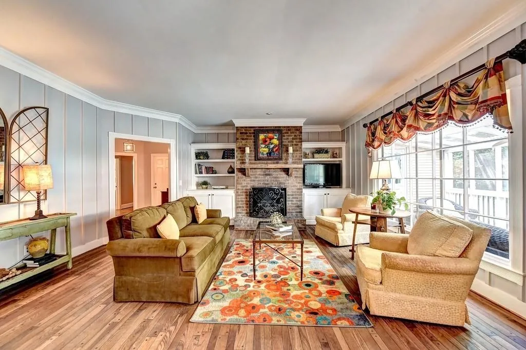8785 Huntcliff Trace, Sandy Springs, Georgia 30350, 4 Bedrooms Bedrooms, ,3 BathroomsBathrooms,Residential,Sold,8785 Huntcliff Trace,6564147