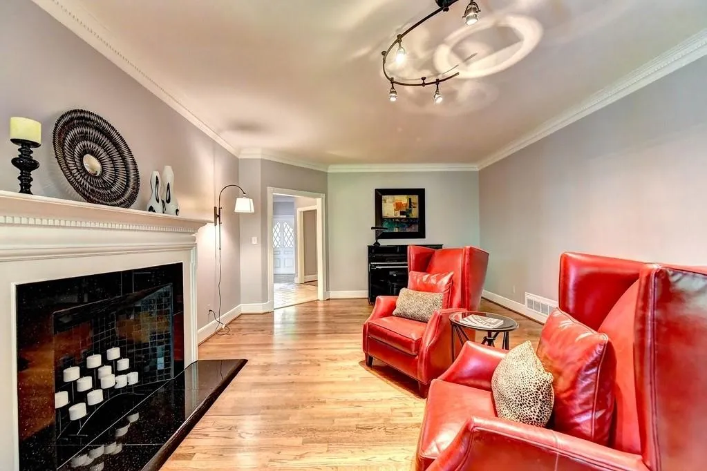 8785 Huntcliff Trace, Sandy Springs, Georgia 30350, 4 Bedrooms Bedrooms, ,3 BathroomsBathrooms,Residential,Sold,8785 Huntcliff Trace,6564147