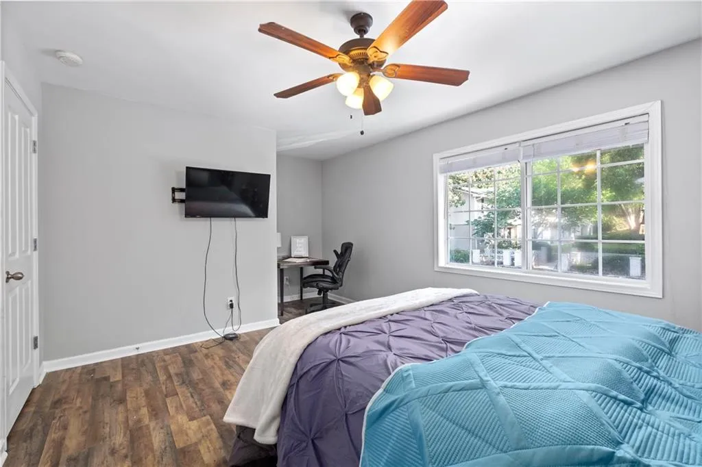 6940 Roswell Road Unit 5e, Atlanta, Georgia 30328, 2 Bedrooms Bedrooms, ,1 BathroomBathrooms,Residential,Sold,6940 Roswell Road Unit 5e,7061004