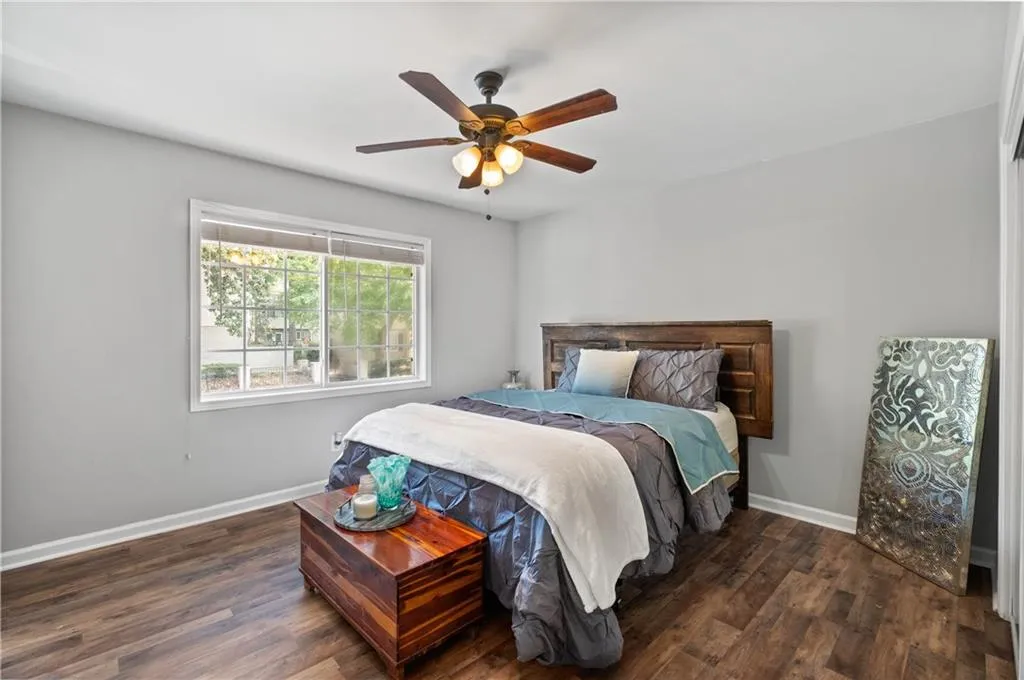 6940 Roswell Road Unit 5e, Atlanta, Georgia 30328, 2 Bedrooms Bedrooms, ,1 BathroomBathrooms,Residential,Sold,6940 Roswell Road Unit 5e,7061004