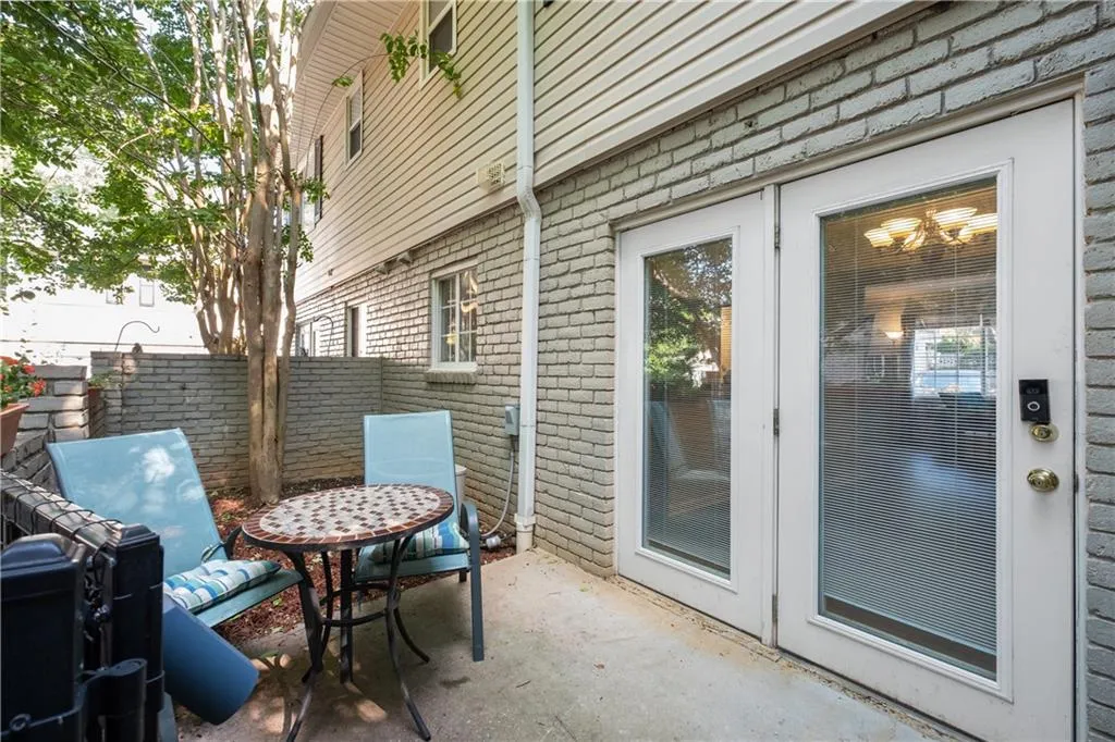 6940 Roswell Road Unit 5e, Atlanta, Georgia 30328, 2 Bedrooms Bedrooms, ,1 BathroomBathrooms,Residential,Sold,6940 Roswell Road Unit 5e,7061004