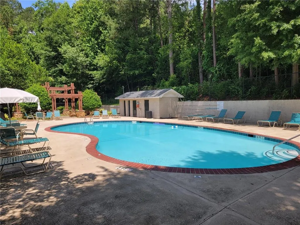 6940 Roswell Road Unit 5e, Atlanta, Georgia 30328, 2 Bedrooms Bedrooms, ,1 BathroomBathrooms,Residential,Sold,6940 Roswell Road Unit 5e,7061004