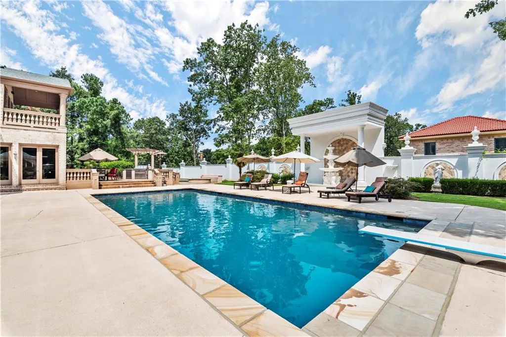 785 Riley Place, Atlanta, Georgia 30327, 7 Bedrooms Bedrooms, ,6 BathroomsBathrooms,Residential,Sold,785 Riley Place,7022807