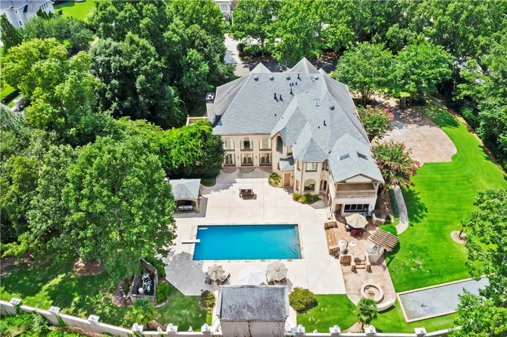 785 Riley Place, Atlanta, Georgia 30327, 7 Bedrooms Bedrooms, ,6 BathroomsBathrooms,Residential,Sold,785 Riley Place,7022807