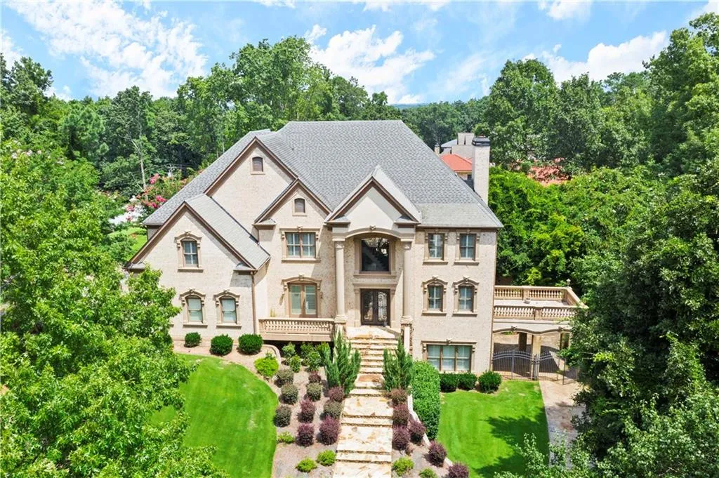 785 Riley Place, Atlanta, Georgia 30327, 7 Bedrooms Bedrooms, ,6 BathroomsBathrooms,Residential,Sold,785 Riley Place,7022807