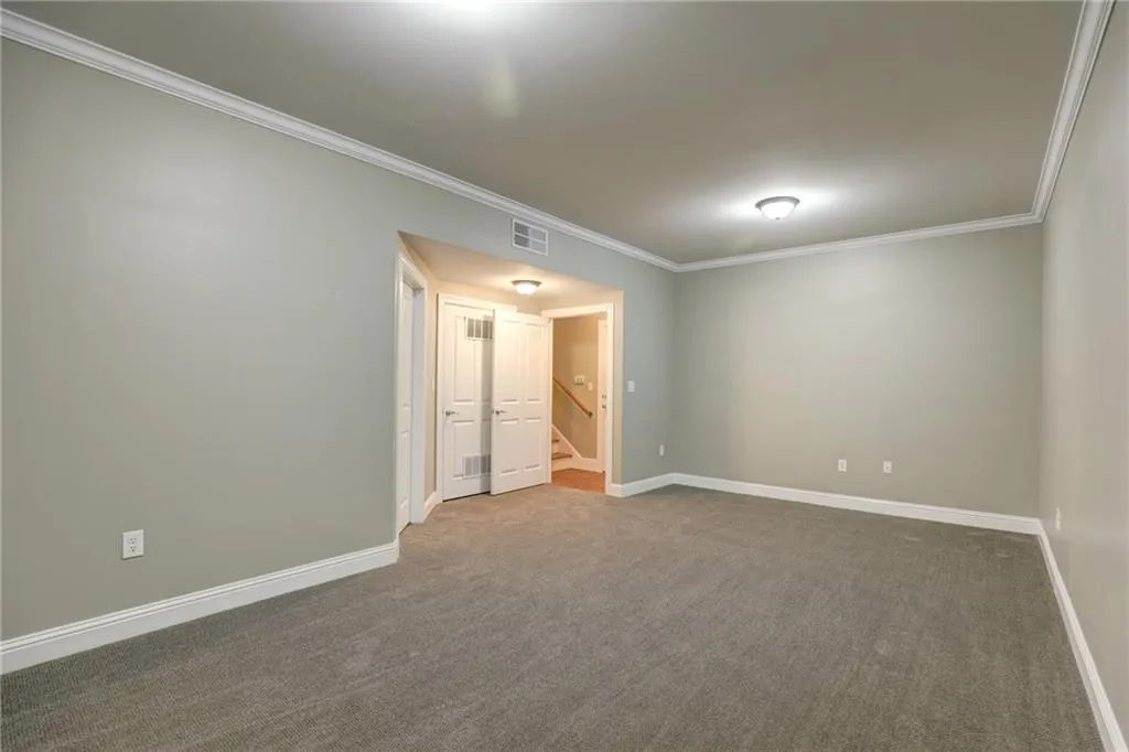 5408 Glenridge Cove, Sandy Springs, Georgia 30342, 3 Bedrooms Bedrooms, ,2 BathroomsBathrooms,Residential,Sold,5408 Glenridge Cove,6725061