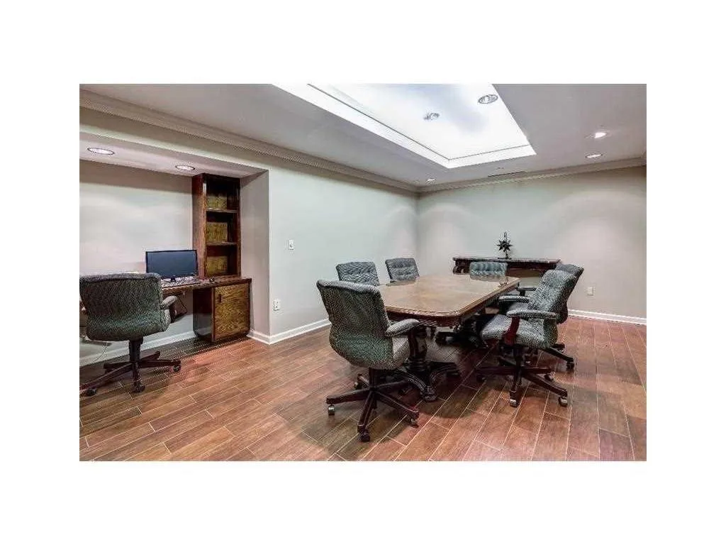 2870 Pharr Court South Nw Unit 1001, Atlanta, Georgia 30305, 2 Bedrooms Bedrooms, ,2 BathroomsBathrooms,Residential,Sold,2870 Pharr Court South Nw Unit 1001,5717199