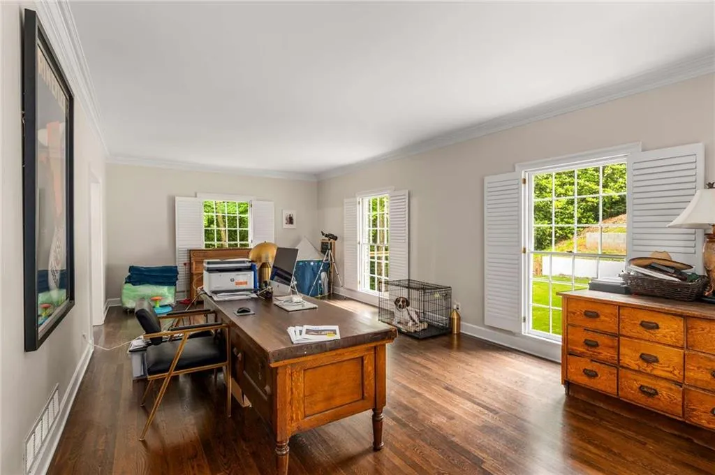 5300 New London Trace, Sandy Springs, Georgia 30327, 5 Bedrooms Bedrooms, ,3 BathroomsBathrooms,Residential,Sold,5300 New London Trace,7383282