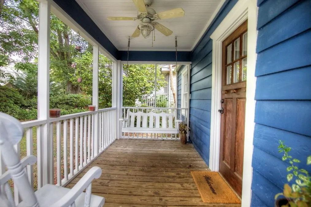 985 Hall Place, Atlanta, Georgia 30318, 2 Bedrooms Bedrooms, ,1 BathroomBathrooms,Residential,Sold,985 Hall Place,5732492