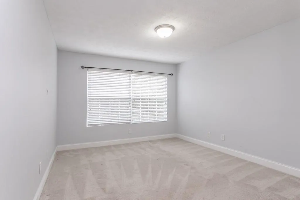 6980 Roswell Road Unit C7, Sandy Springs, Georgia 30328, 2 Bedrooms Bedrooms, ,1 BathroomBathrooms,Residential,Sold,6980 Roswell Road Unit C7,6801803
