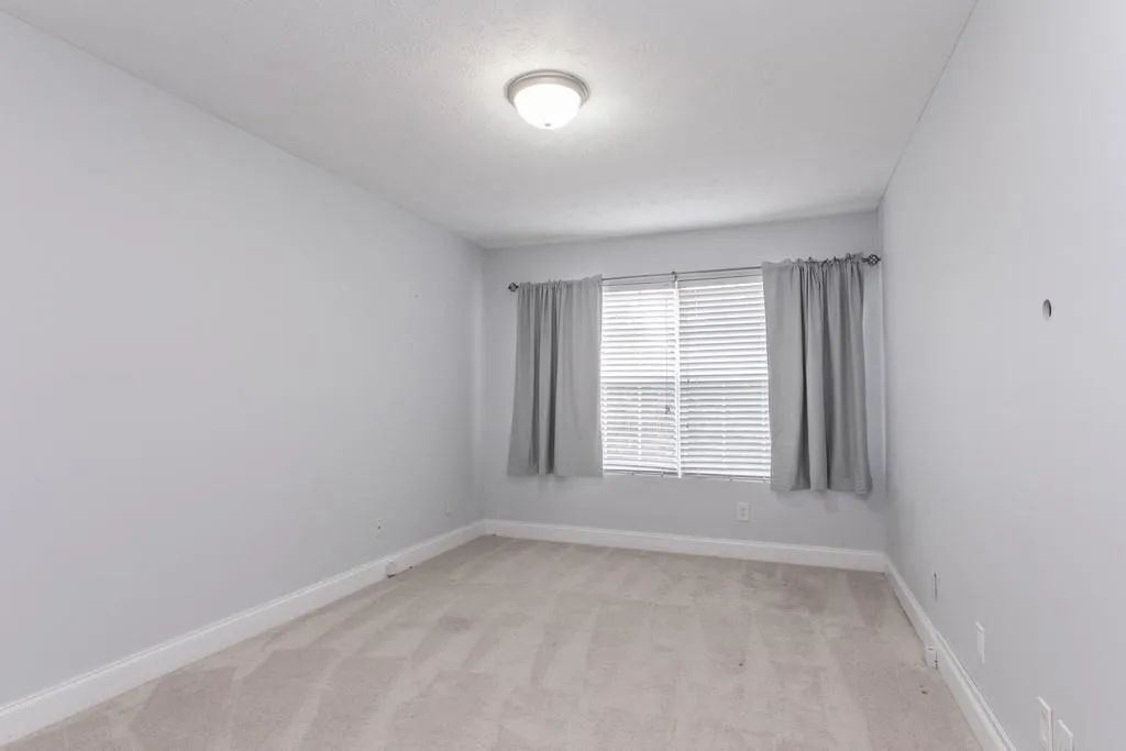 6980 Roswell Road Unit C7, Sandy Springs, Georgia 30328, 2 Bedrooms Bedrooms, ,1 BathroomBathrooms,Residential,Sold,6980 Roswell Road Unit C7,6801803