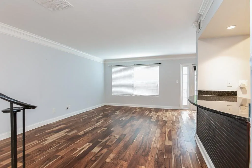 6980 Roswell Road Unit C7, Sandy Springs, Georgia 30328, 2 Bedrooms Bedrooms, ,1 BathroomBathrooms,Residential,Sold,6980 Roswell Road Unit C7,6801803